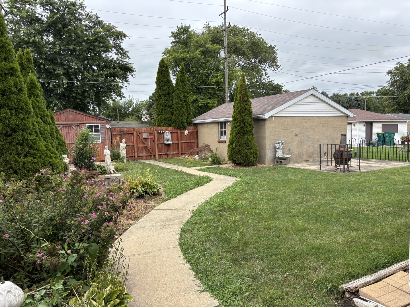 904 N Vermillion Street