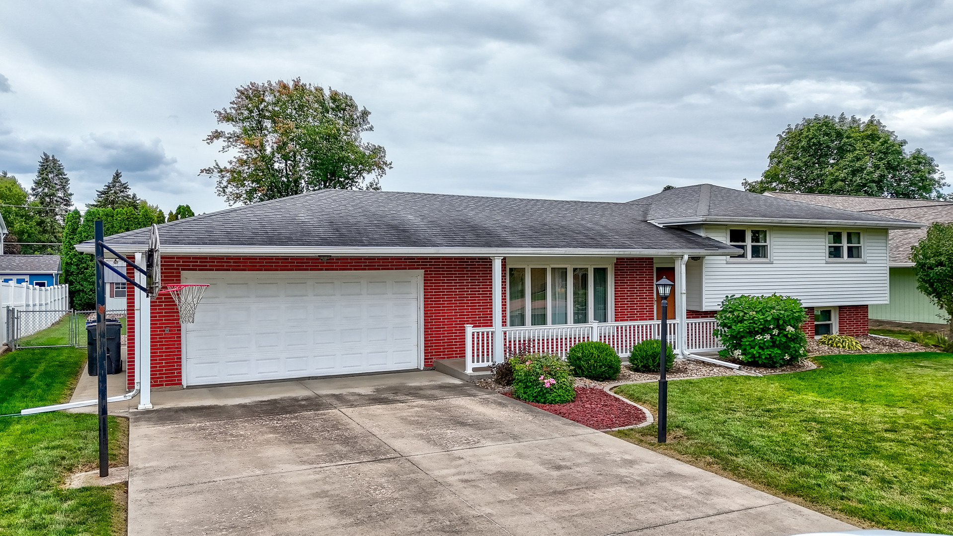 1517 Sharon Road