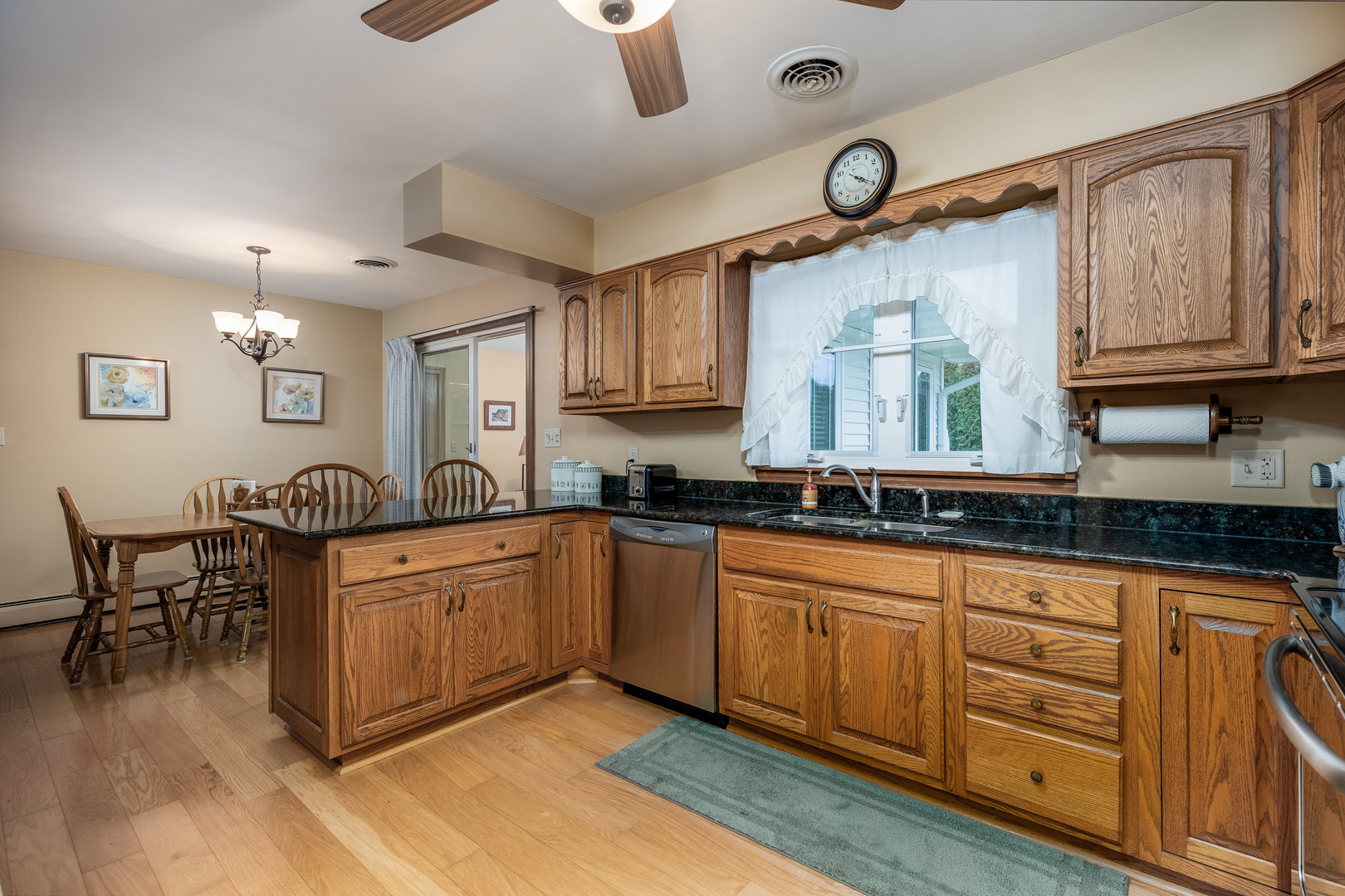 1517 Sharon Road