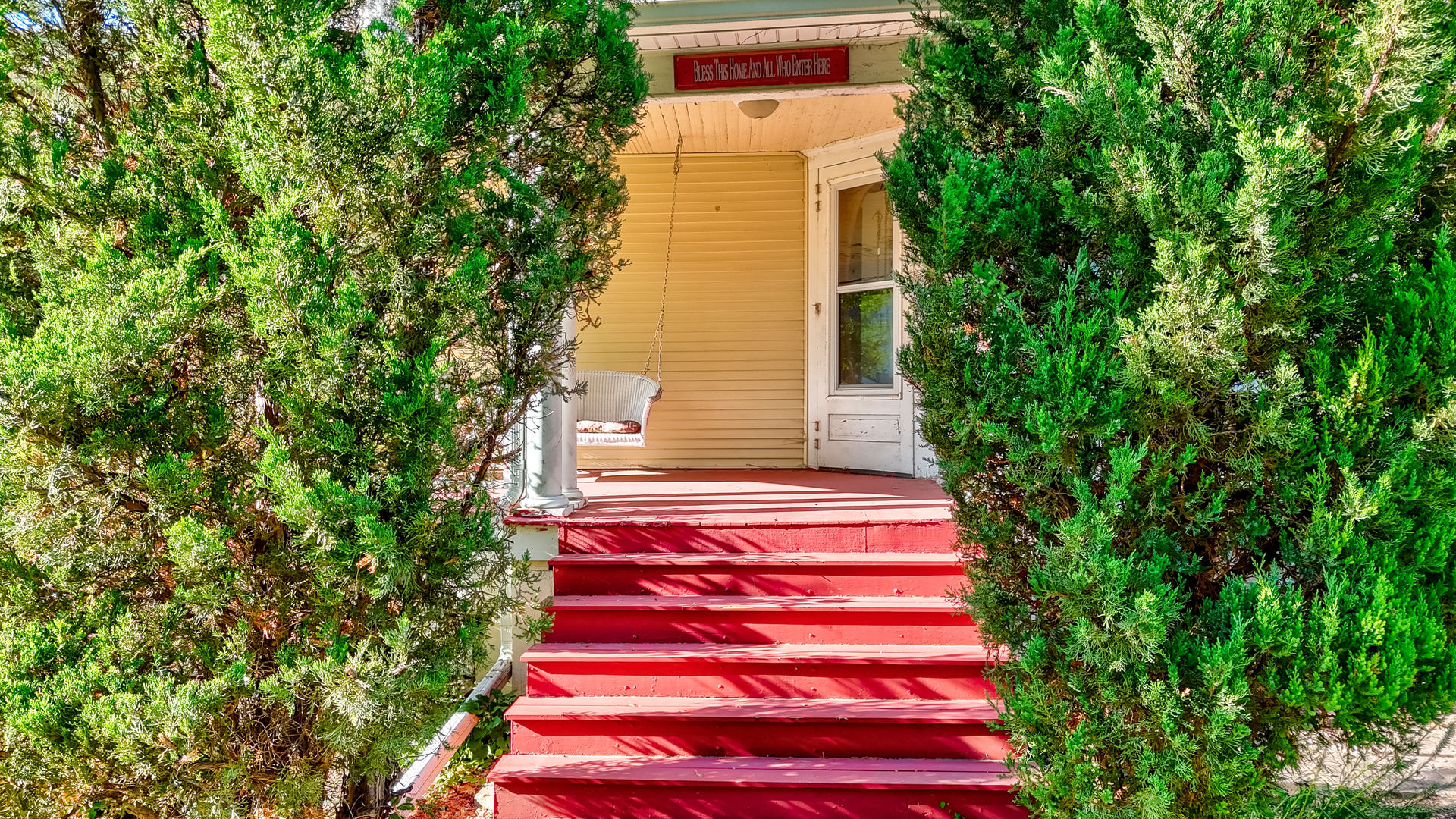 303 N Walnut Street