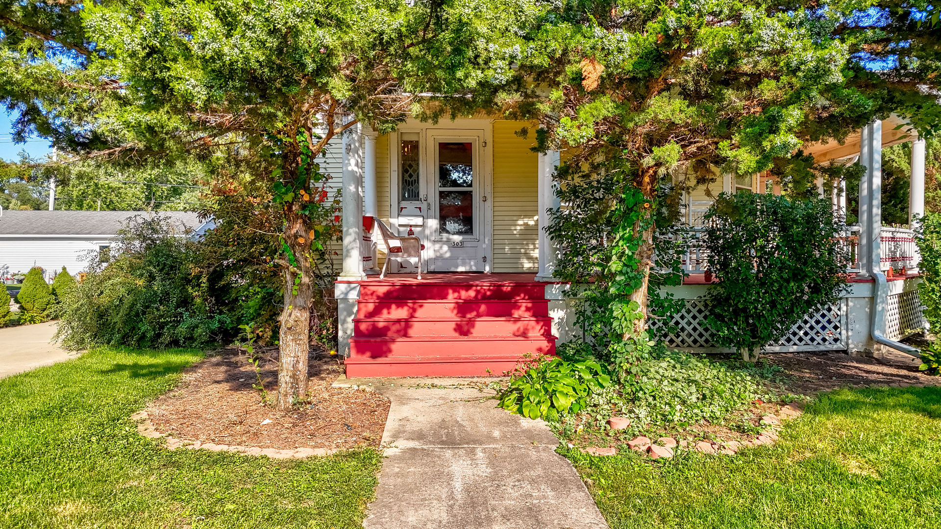 303 N Walnut Street