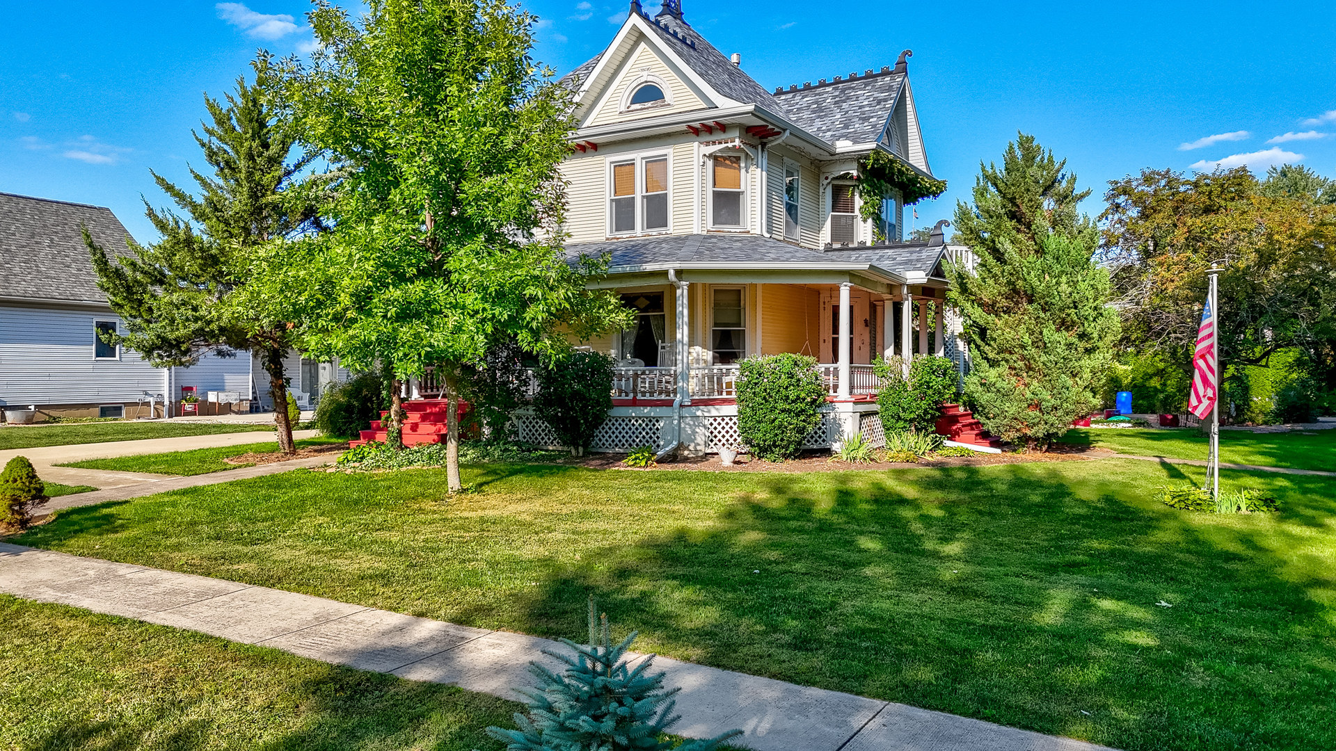 303 N Walnut Street
