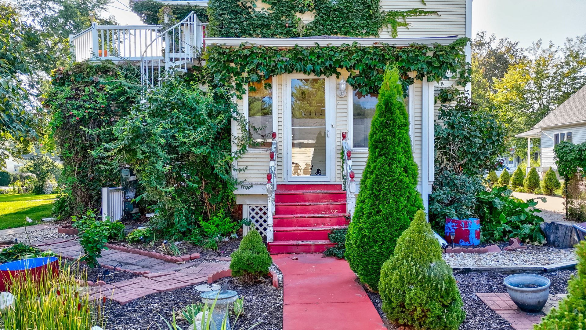 303 N Walnut Street