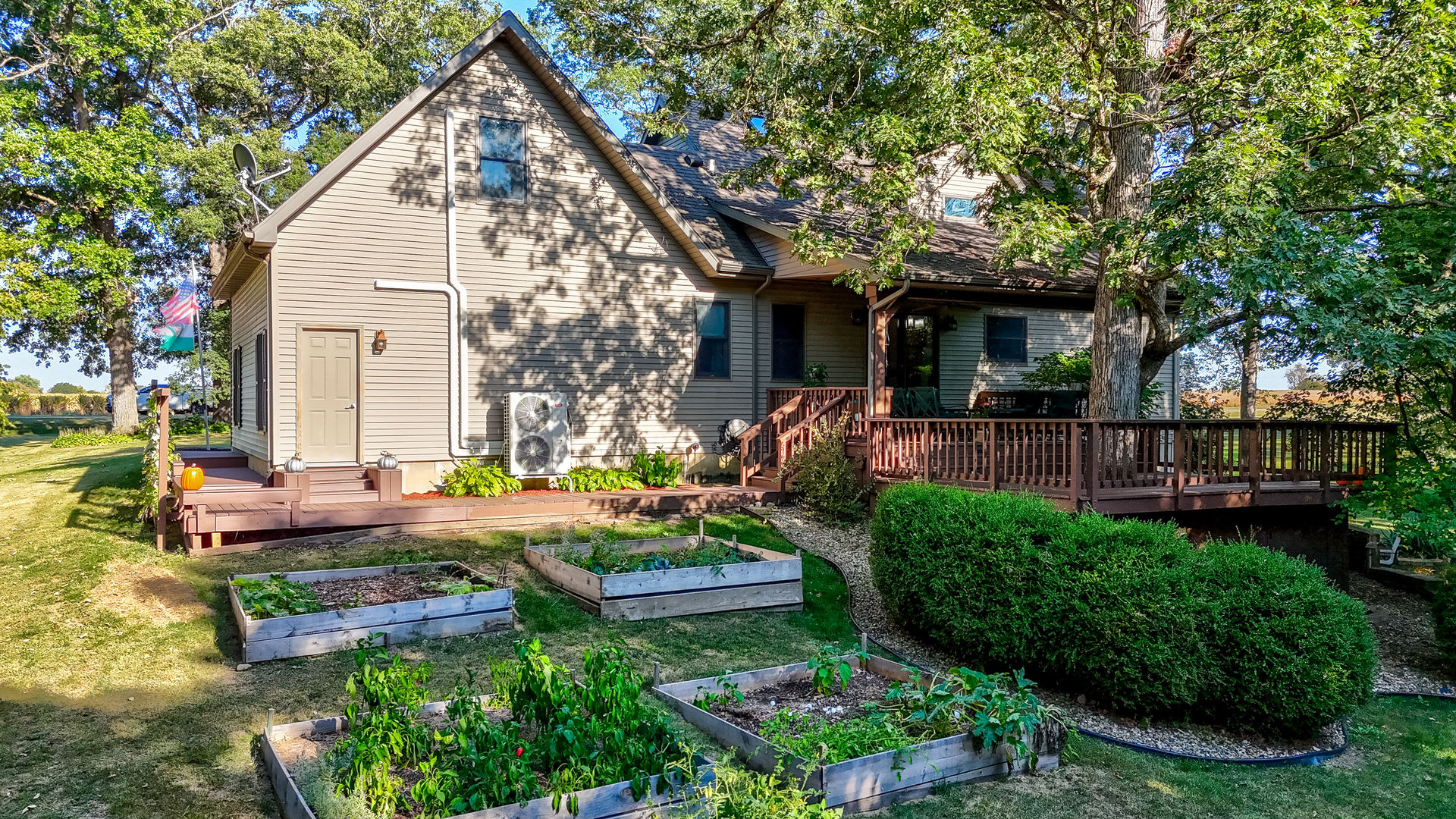 2115 E 875th Road