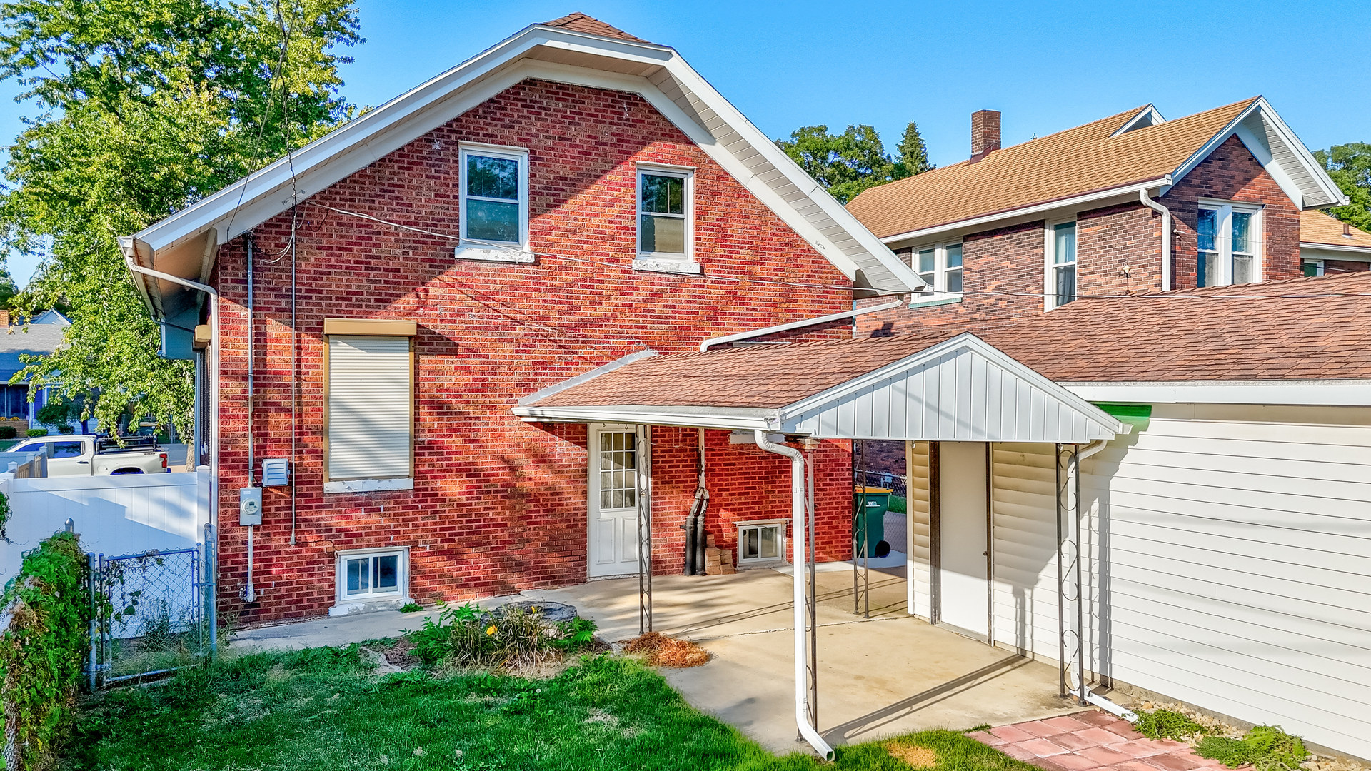 215 W Washington Street