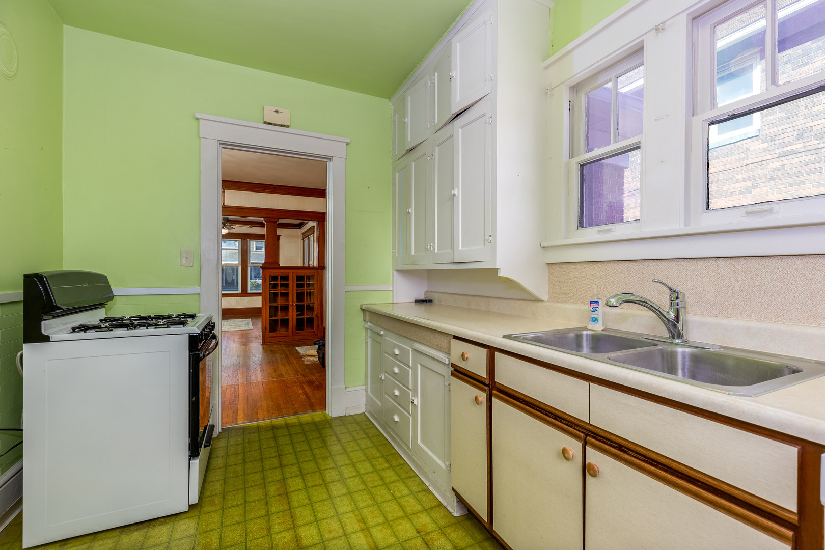 215 W Washington Street