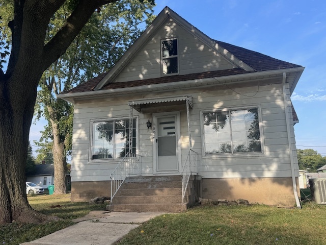 1002 N Park Street