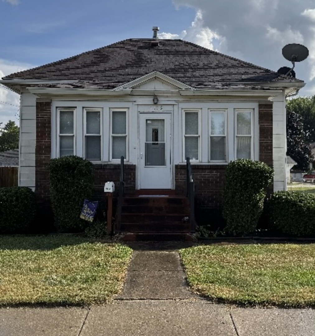1119 E Main Street