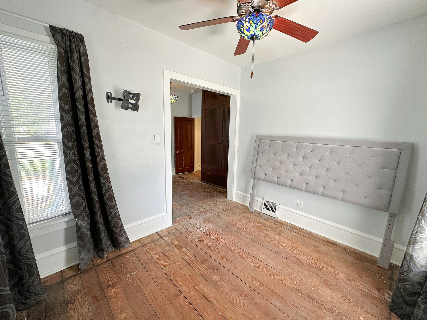 107 W Larue Street