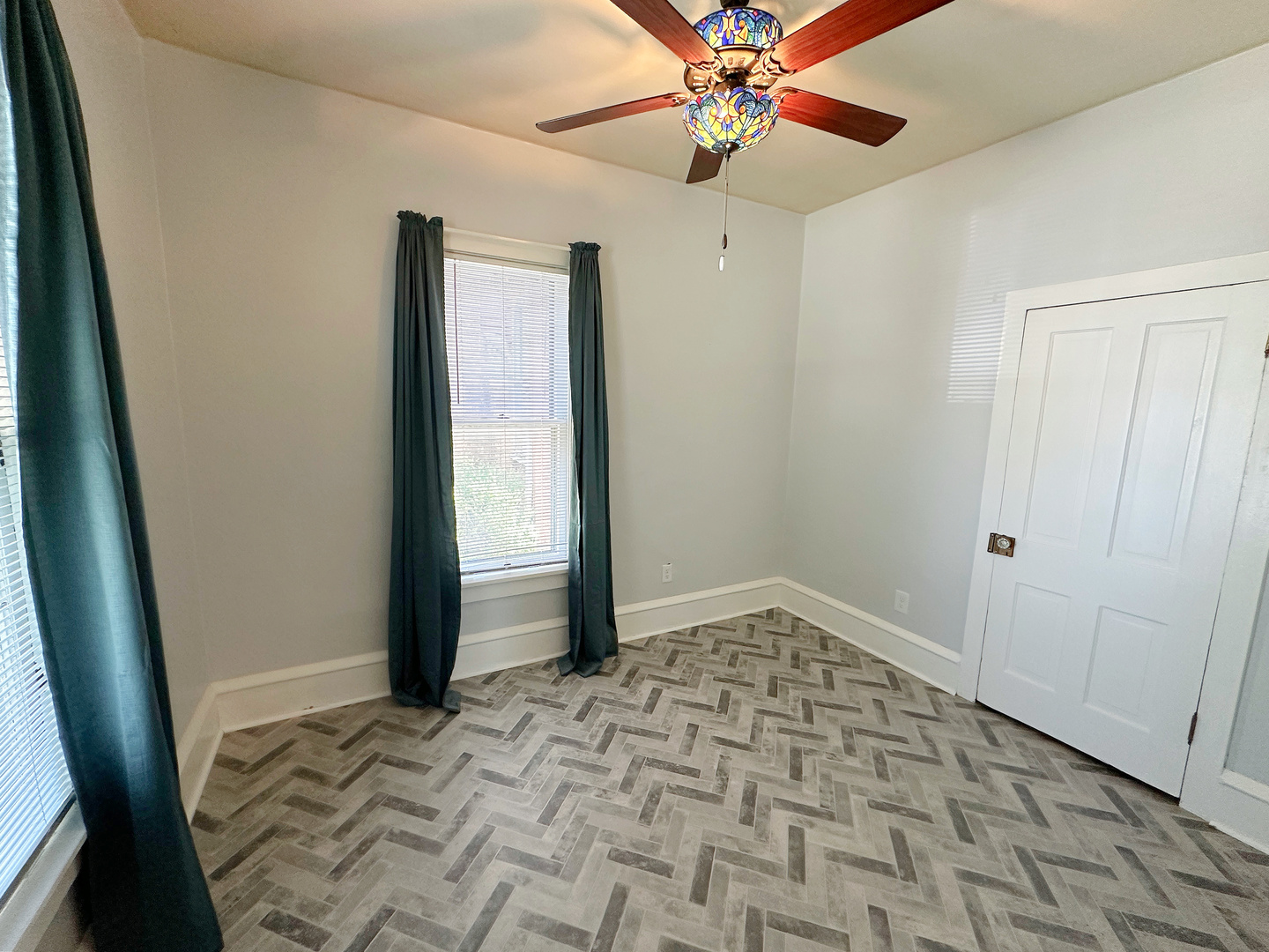 107 W Larue Street
