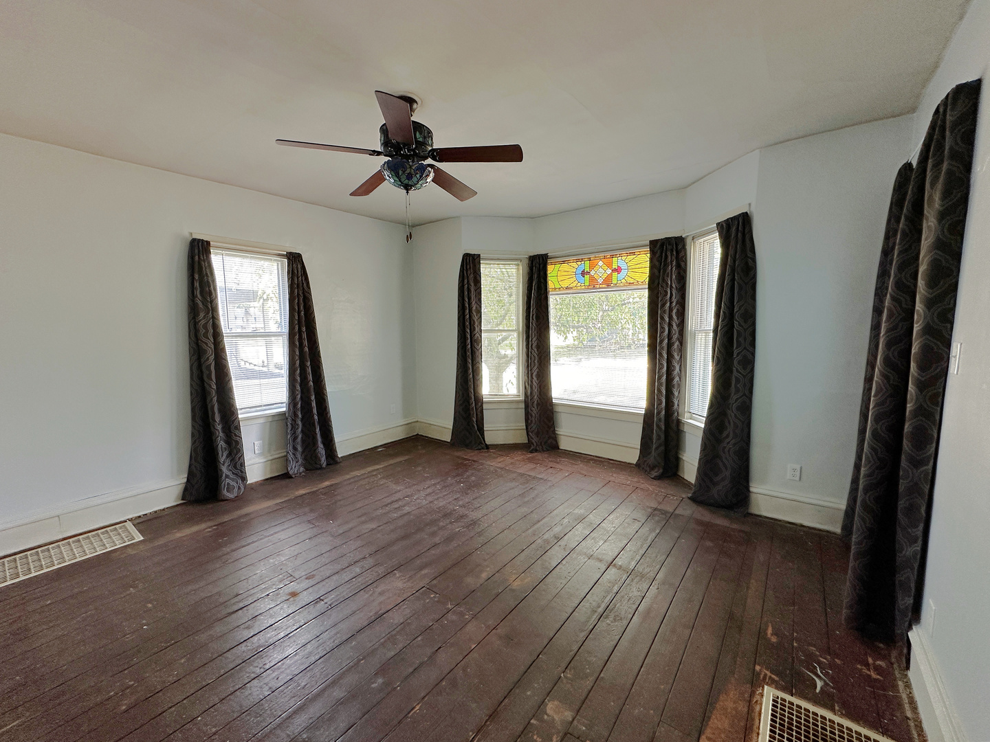 107 W Larue Street