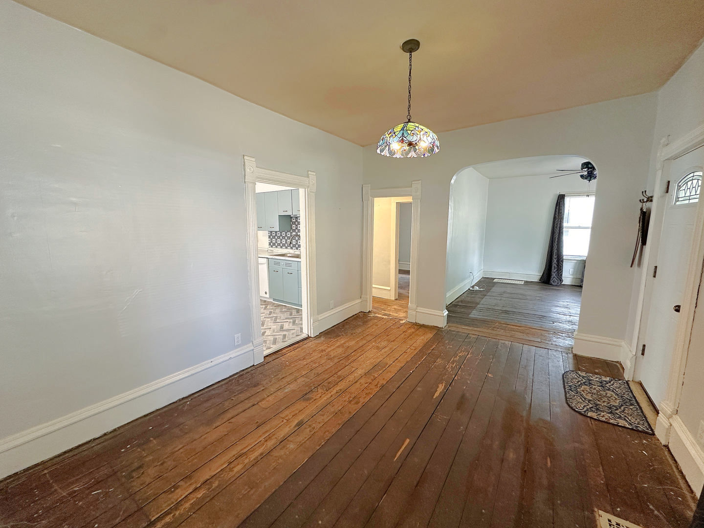 107 W Larue Street