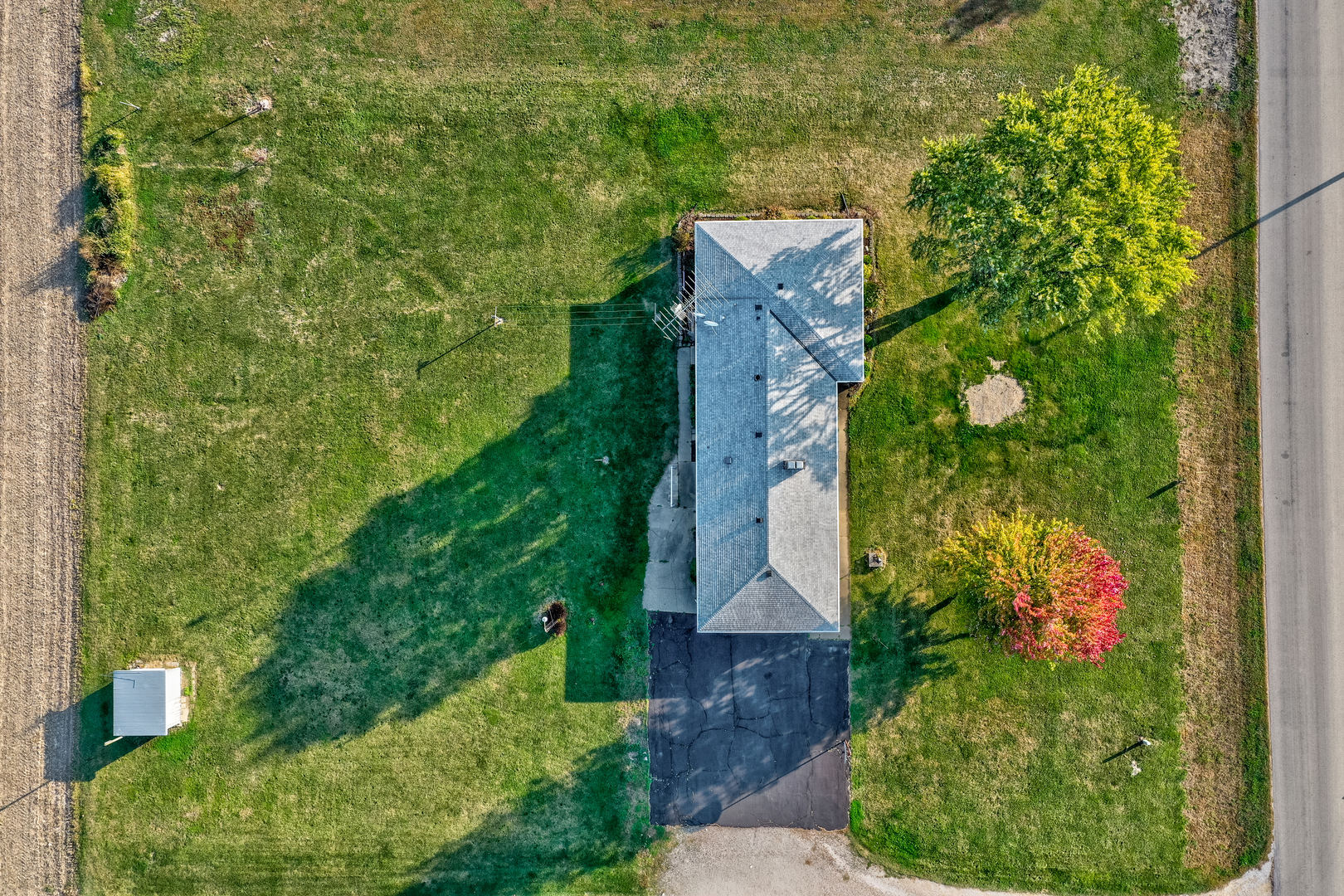 1526 E 18th Road