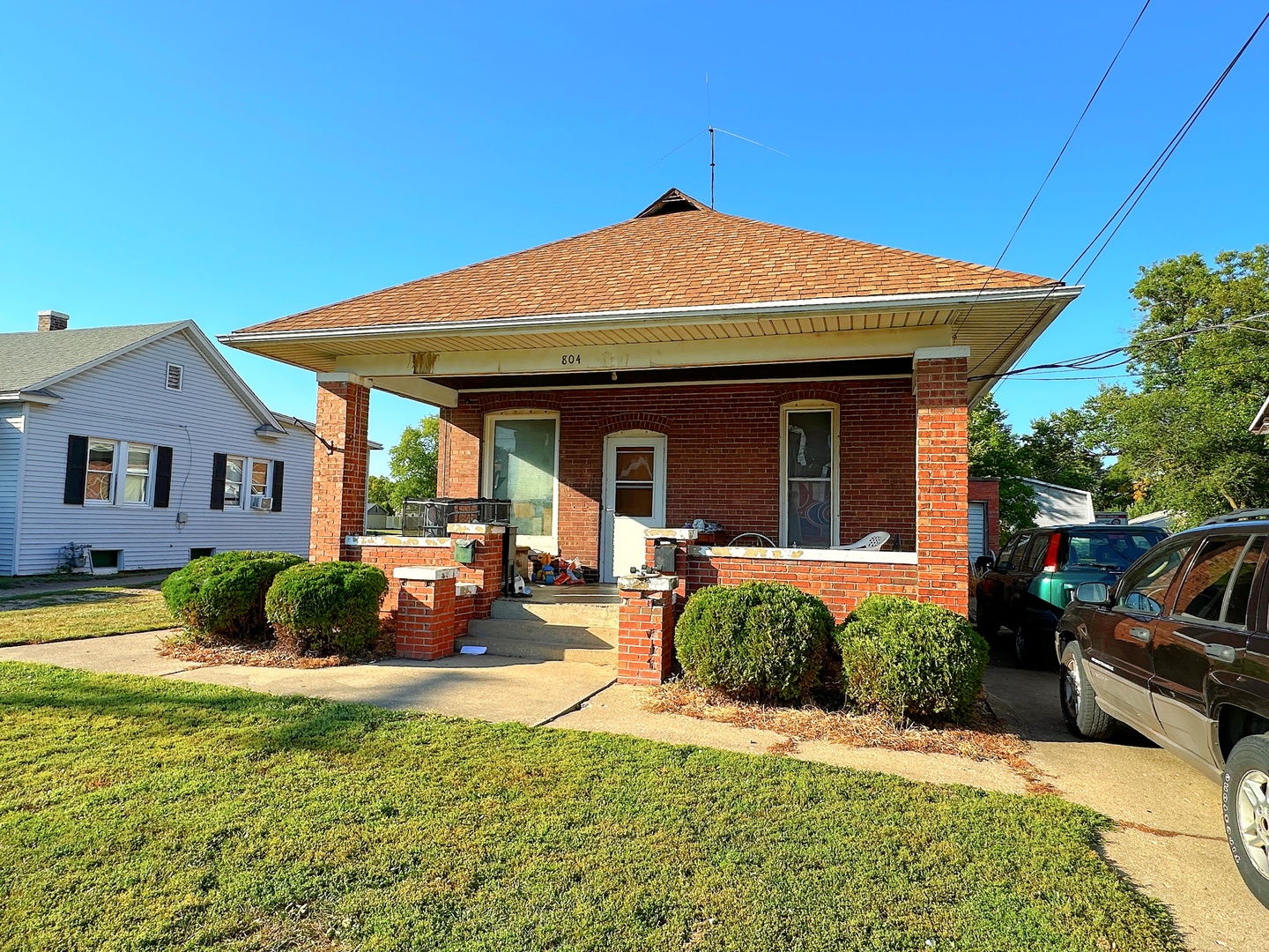 804 Lundy Street