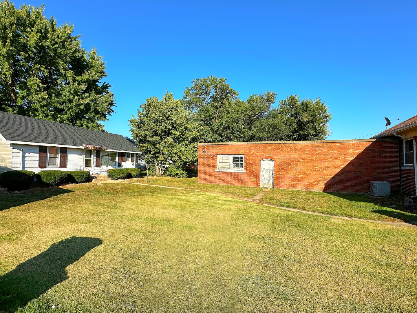 804 Lundy Street