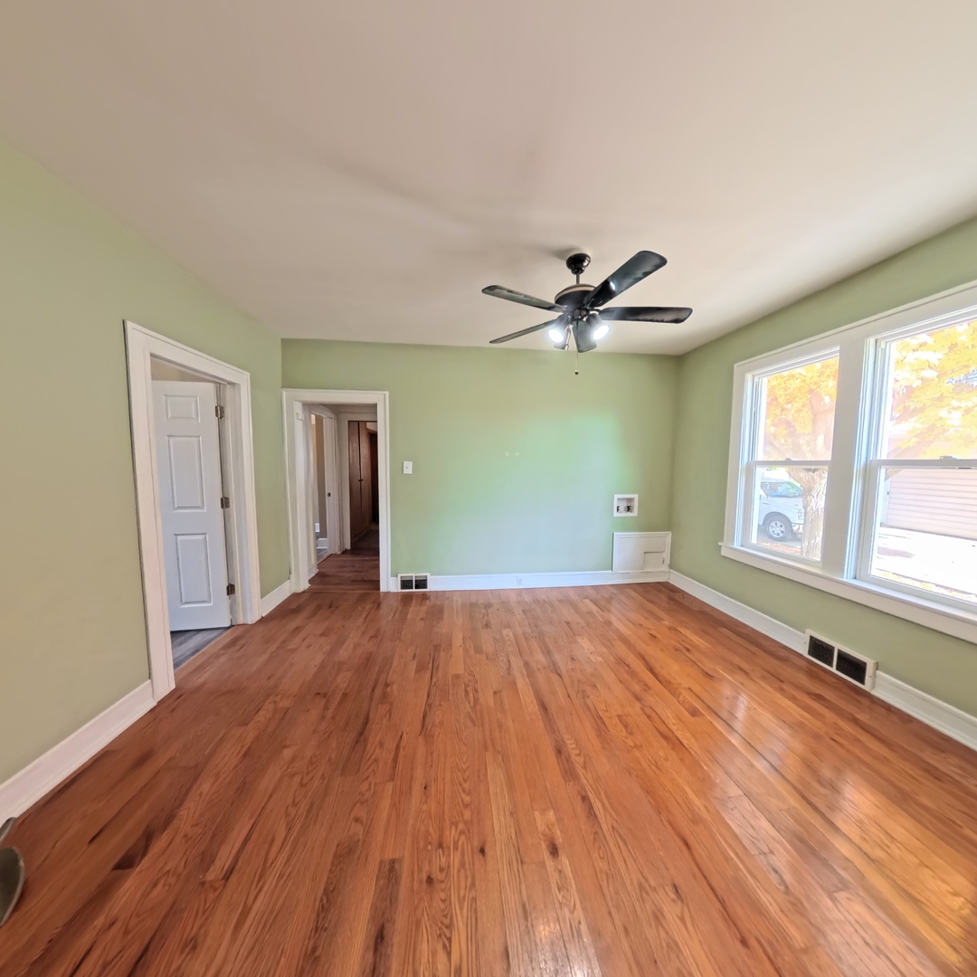 118 W 3rd Street