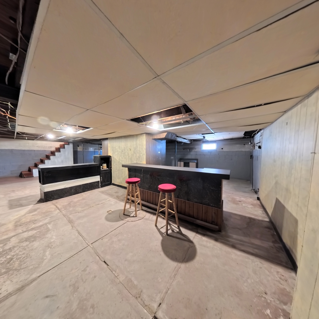 118 W 3rd Street