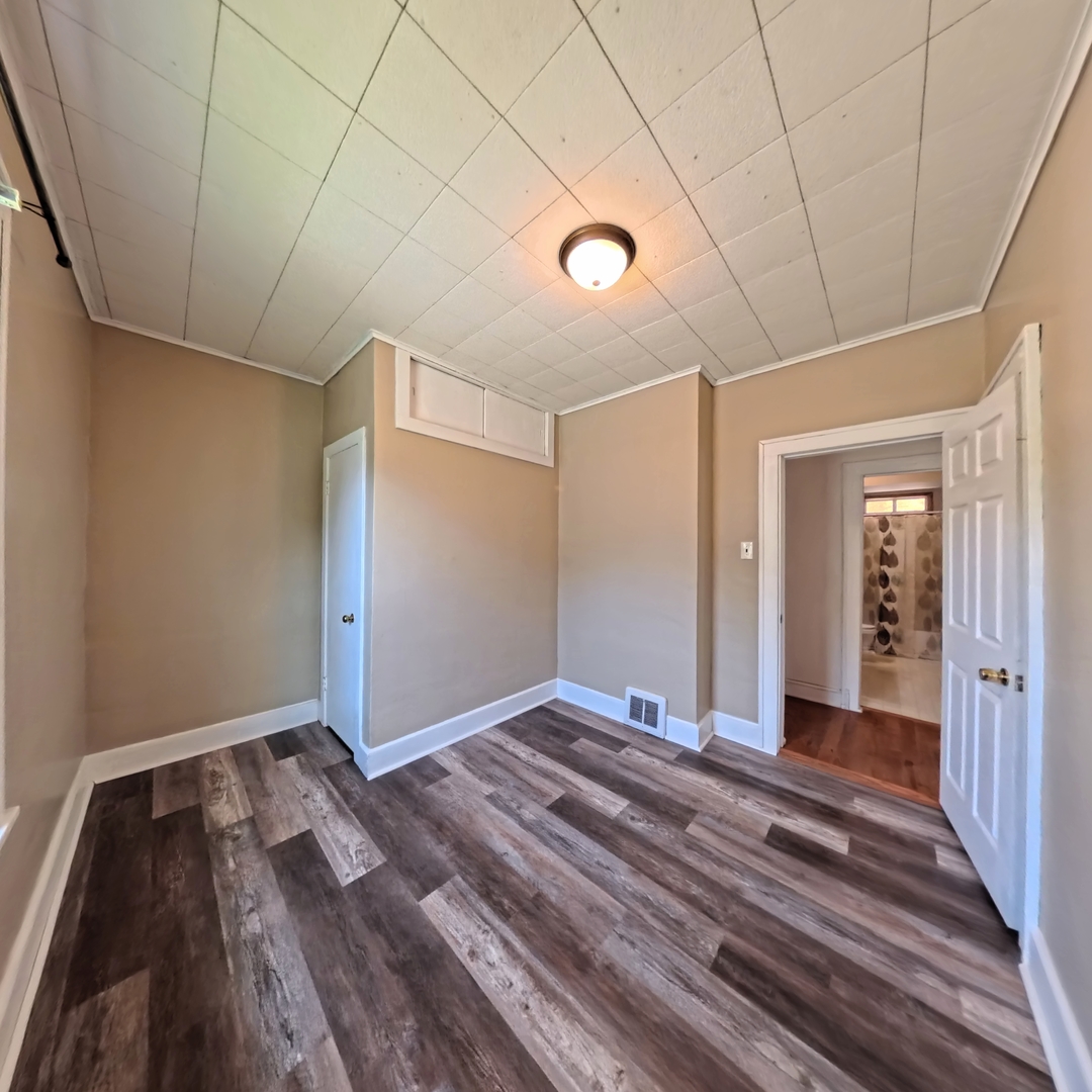 118 W 3rd Street