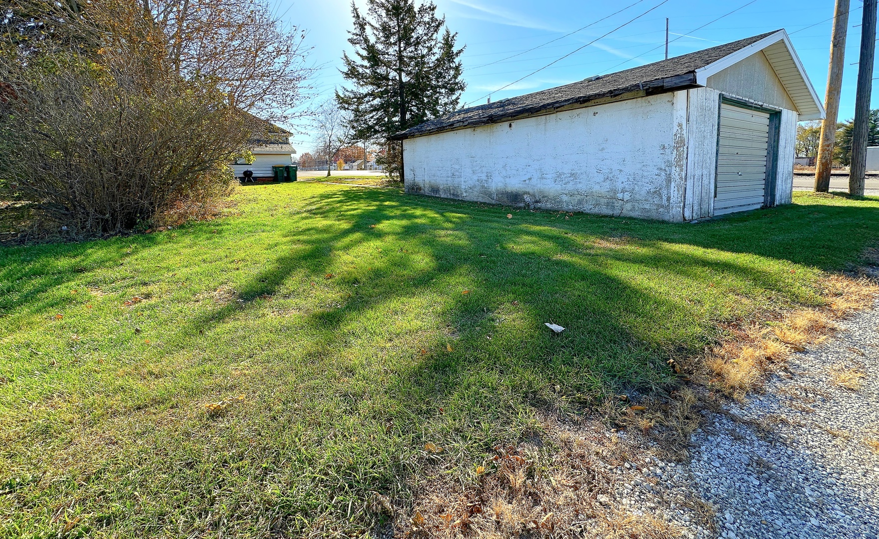 904 E Bridge Street