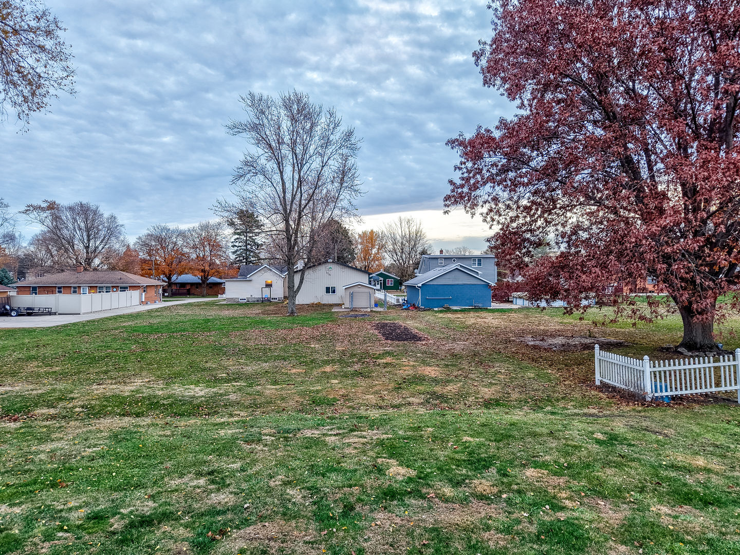 1409 Little Main Street
