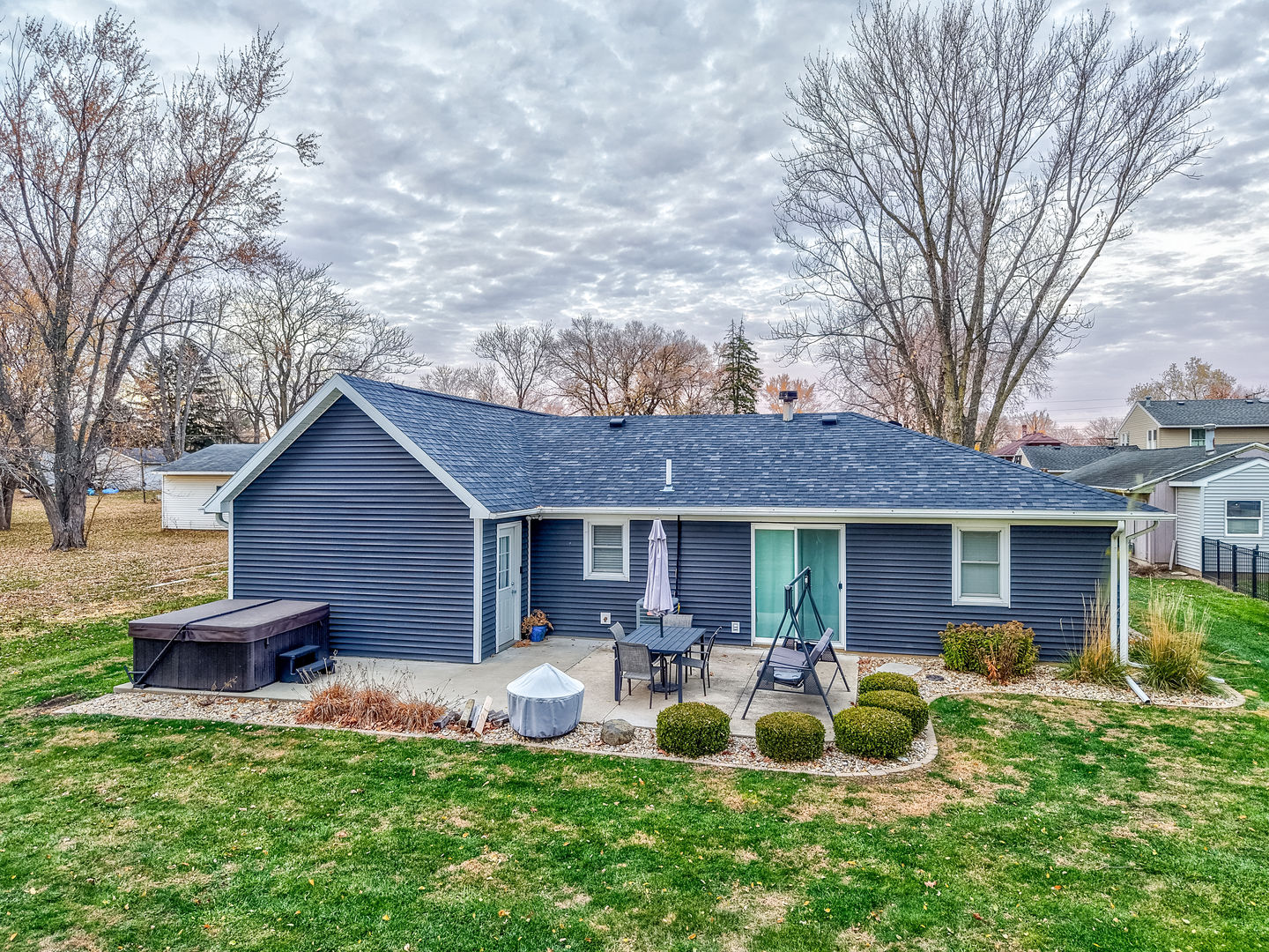 1409 Little Main Street