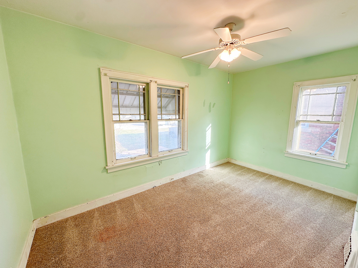 1126 E Main Street