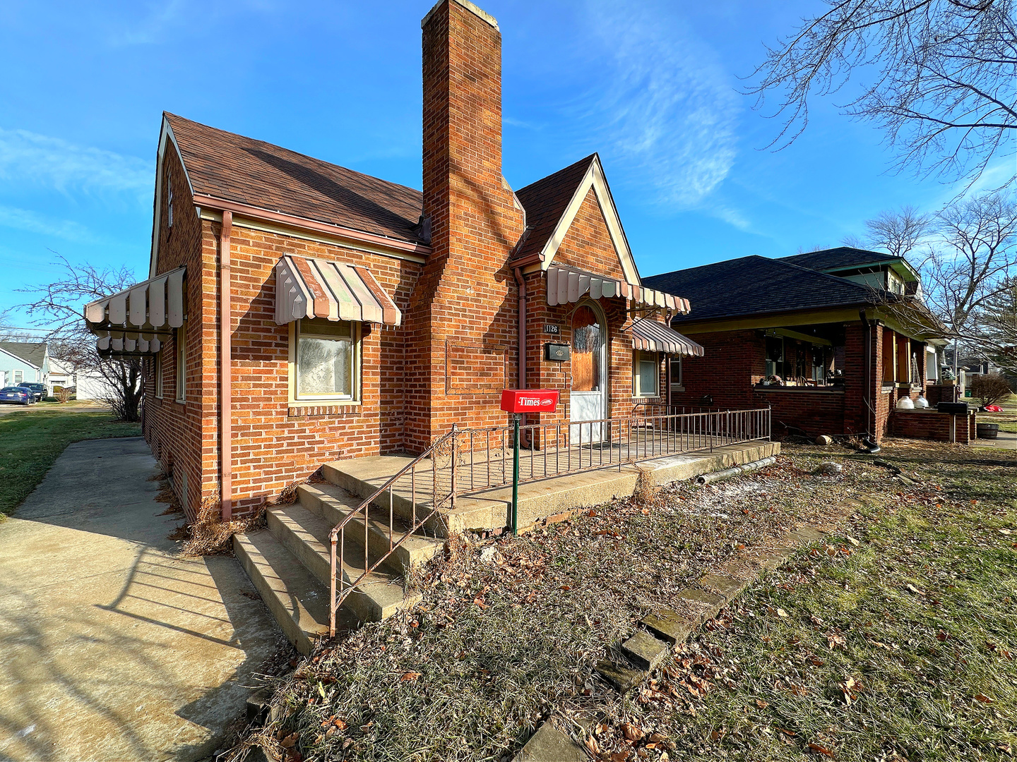 1126 E Main Street