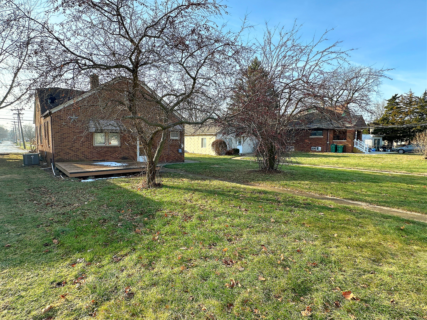 1126 E Main Street