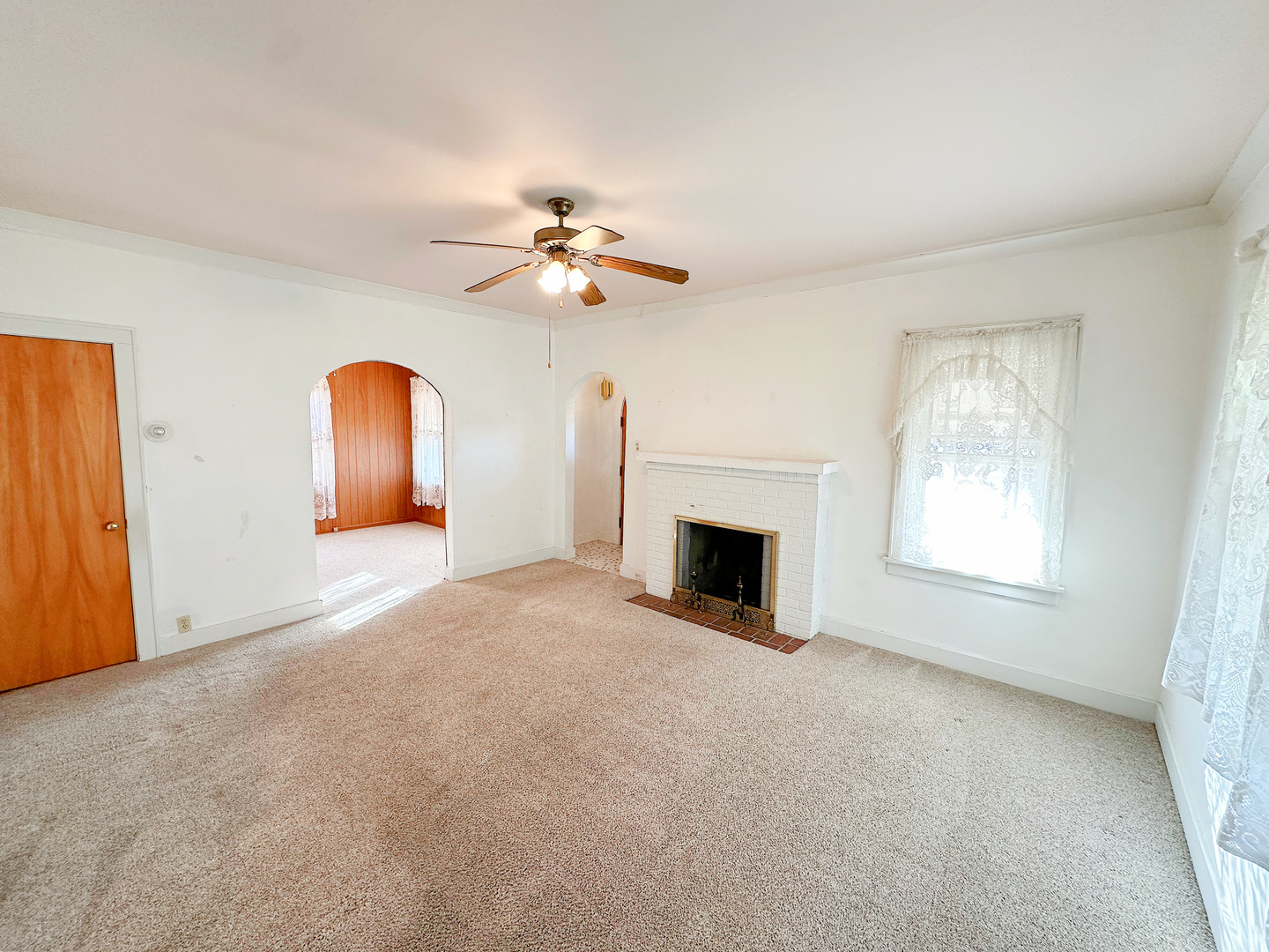 1126 E Main Street