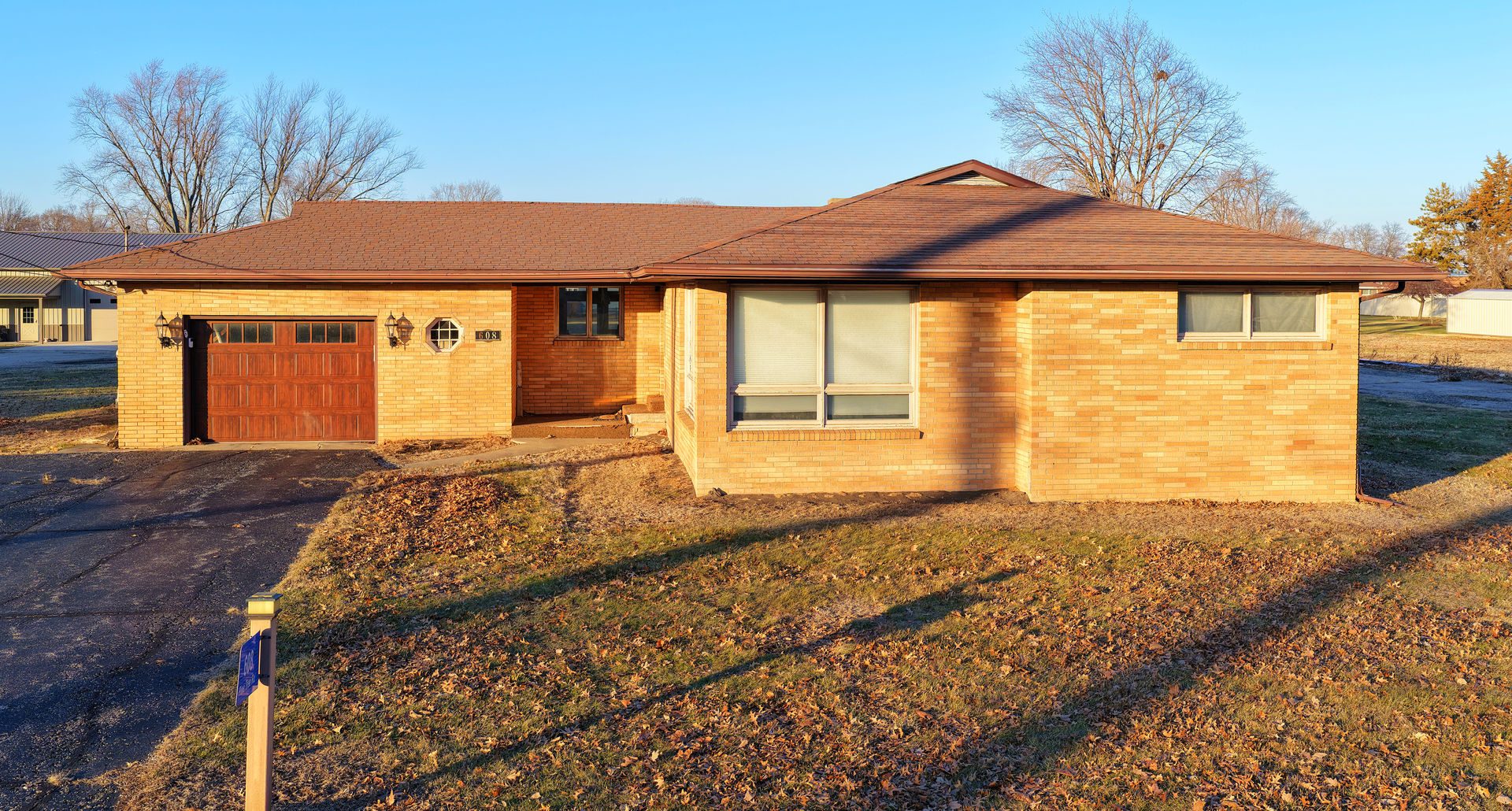 608 Pine Tree Road