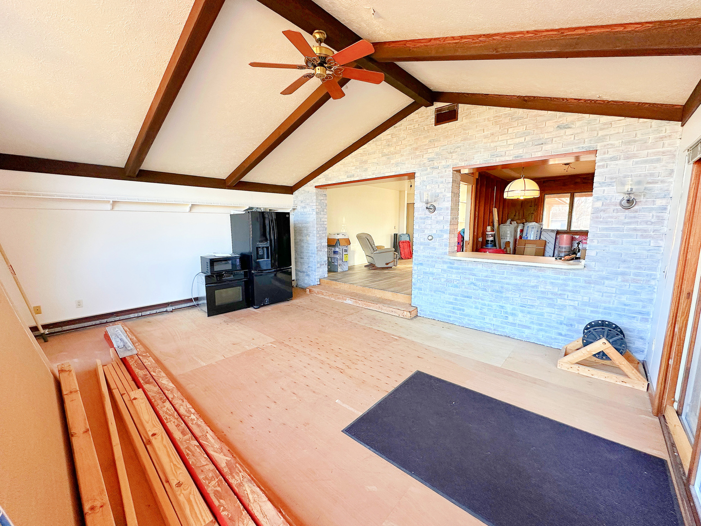 608 Pine Tree Road