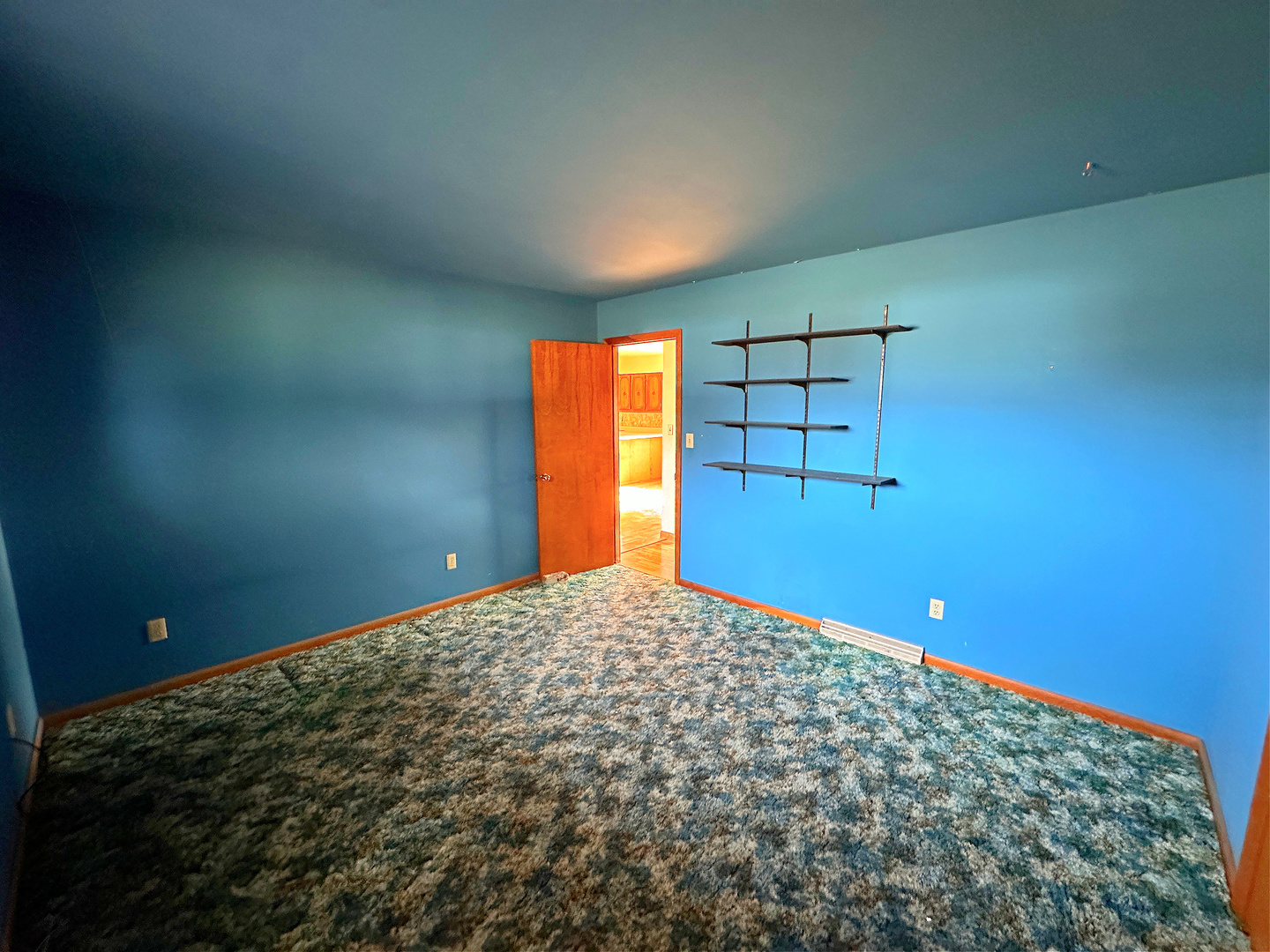1605 Sharon Road