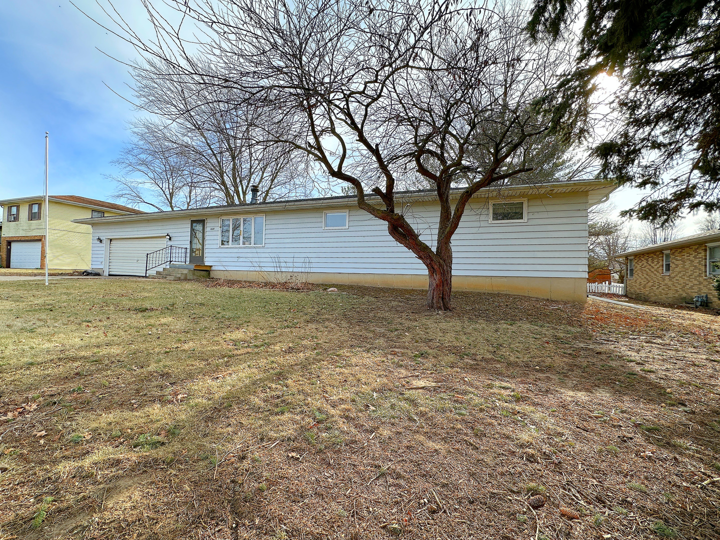 1605 Sharon Road