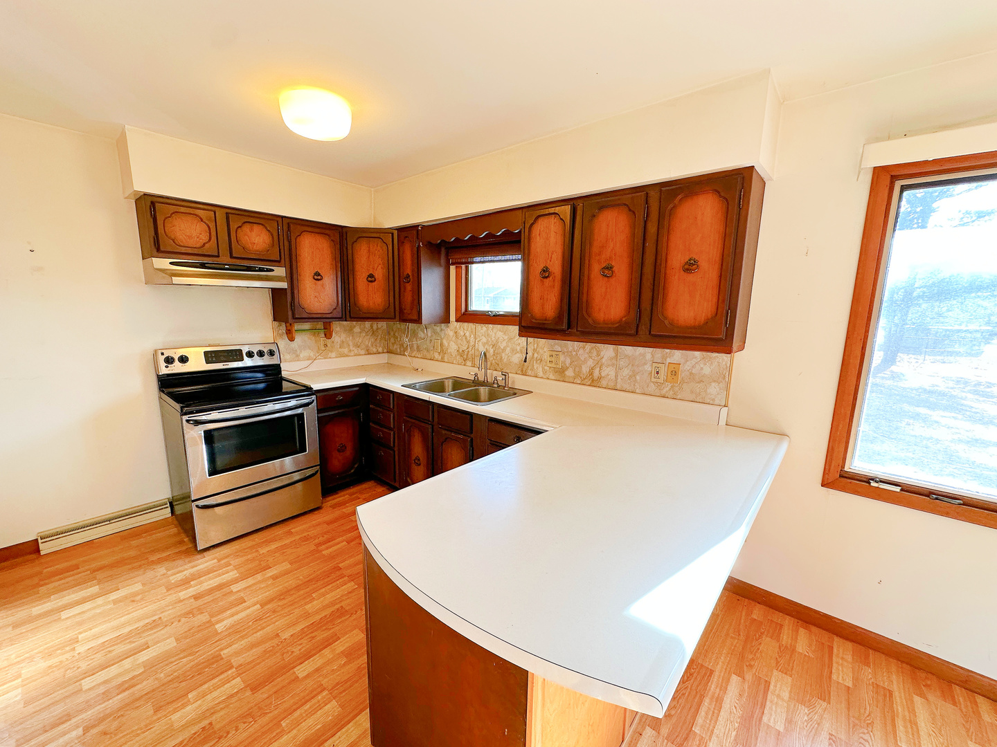 1605 Sharon Road