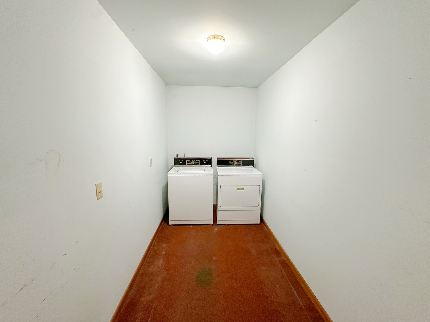 1605 Sharon Road