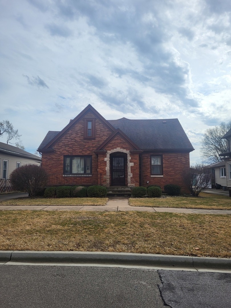 307 Court Street