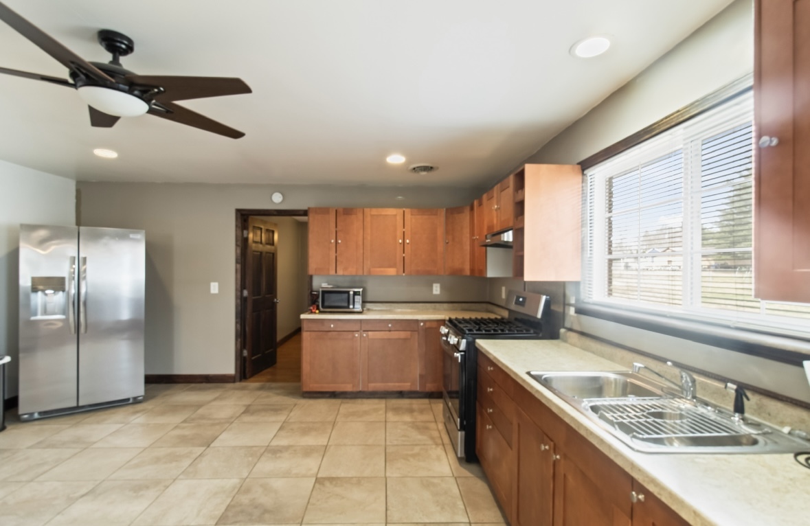 138 W 1st Street
