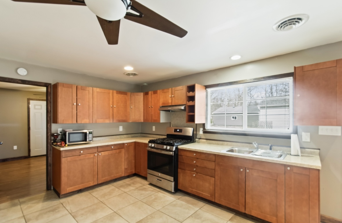 138 W 1st Street