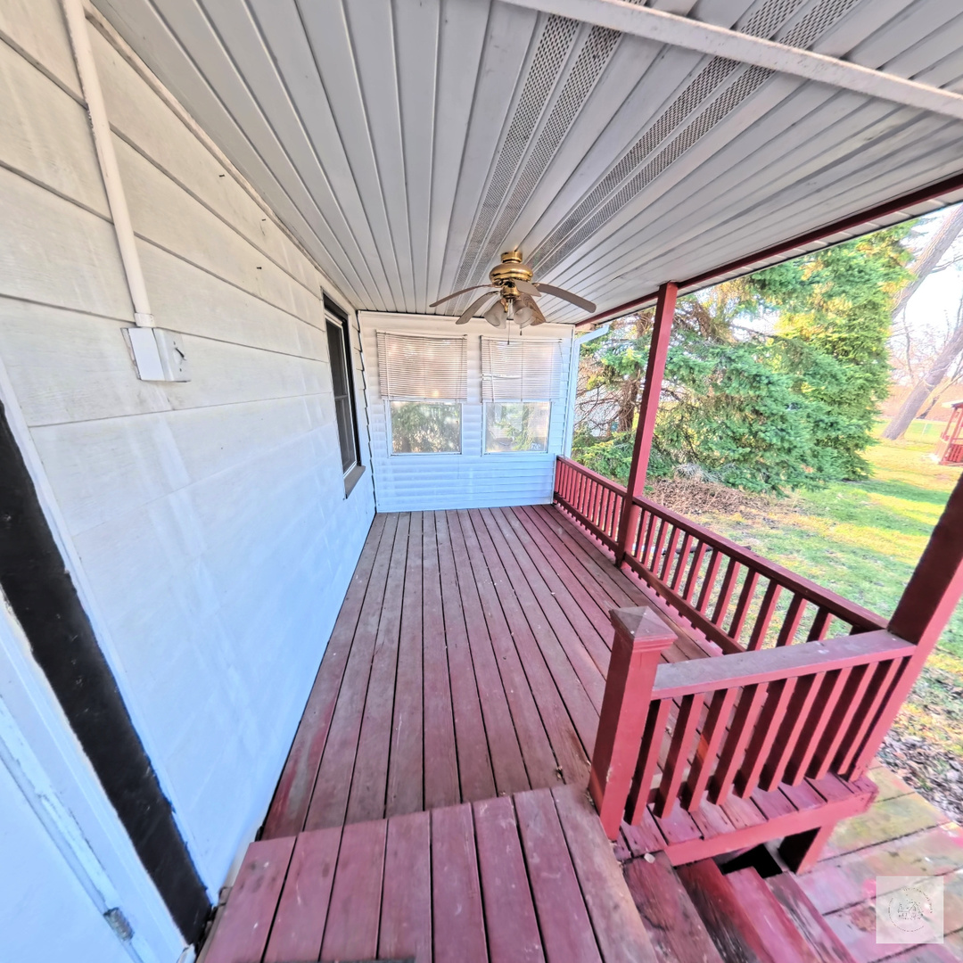 206 E 4th Street