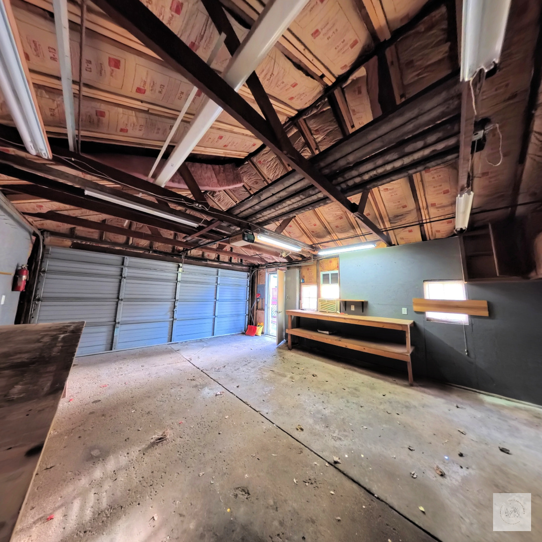 206 E 4th Street