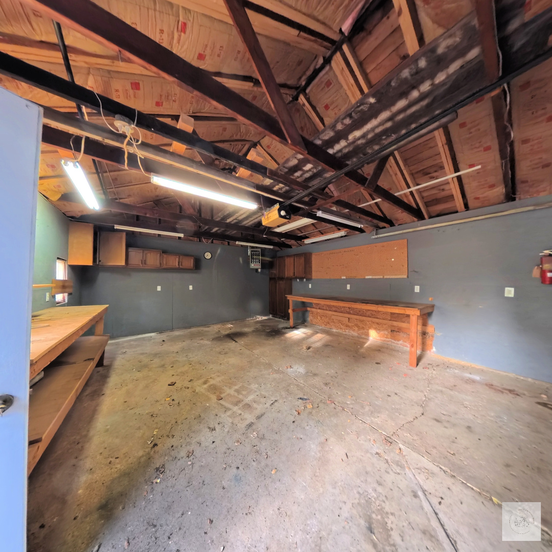 206 E 4th Street