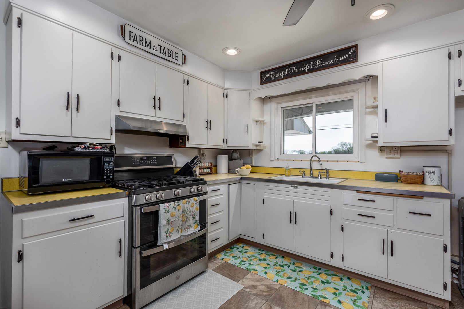 1519 E IL Route 18