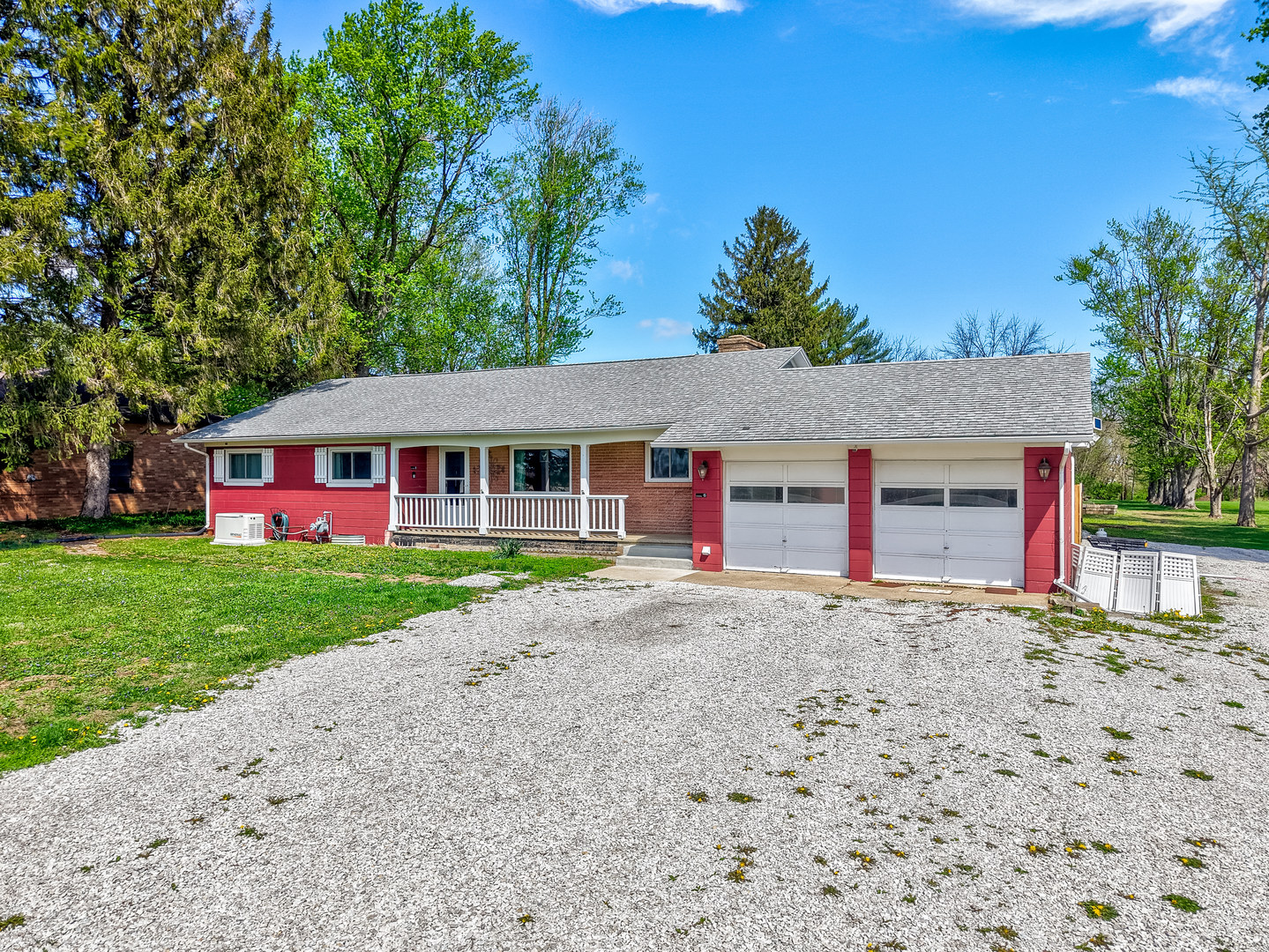 1519 E IL Route 18