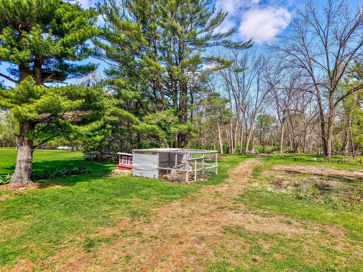 1519 E IL Route 18