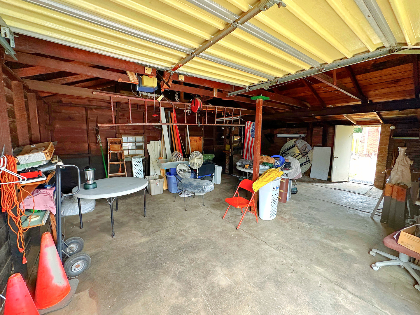1121 E MAIN Street