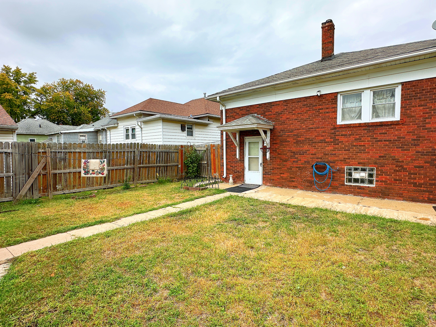 1121 E MAIN Street