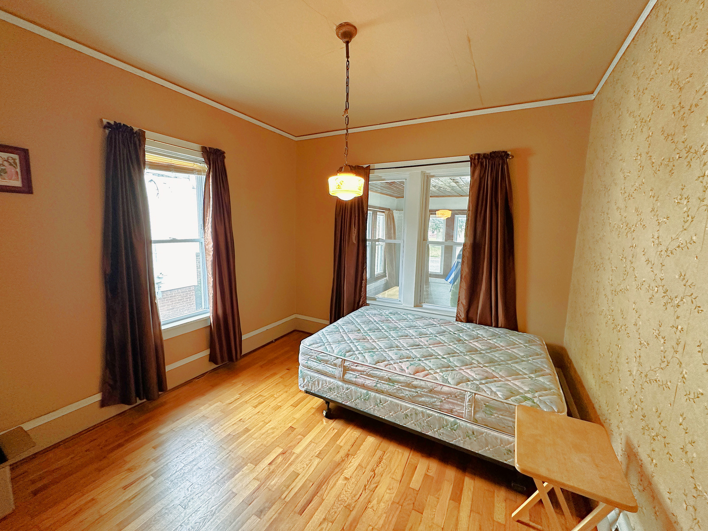 1121 E MAIN Street