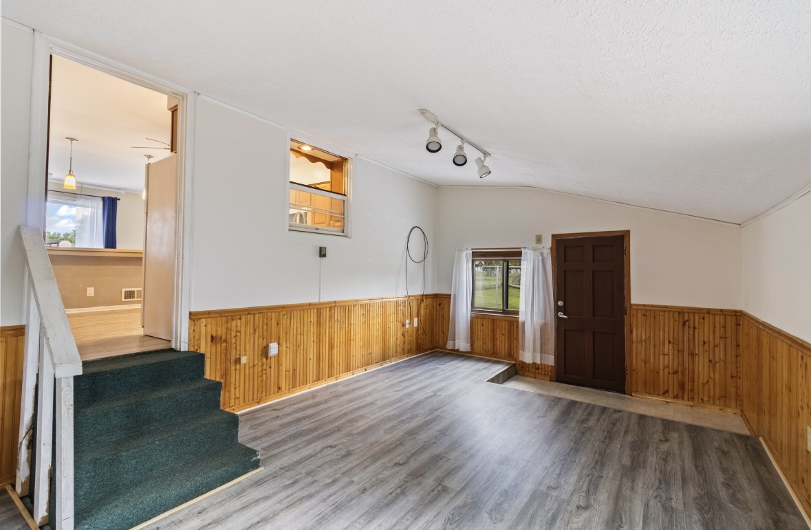 1507 Schultz Place