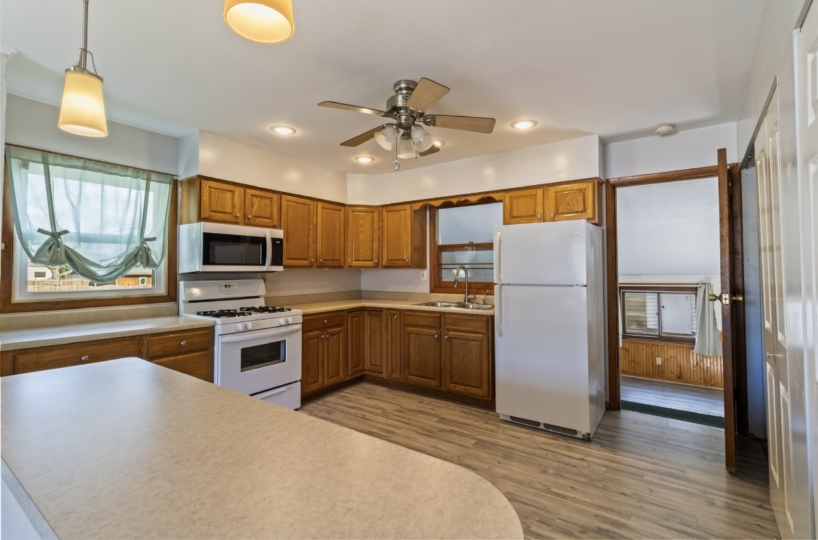 1507 Schultz Place