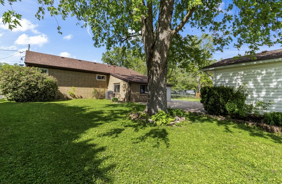 1507 Schultz Place